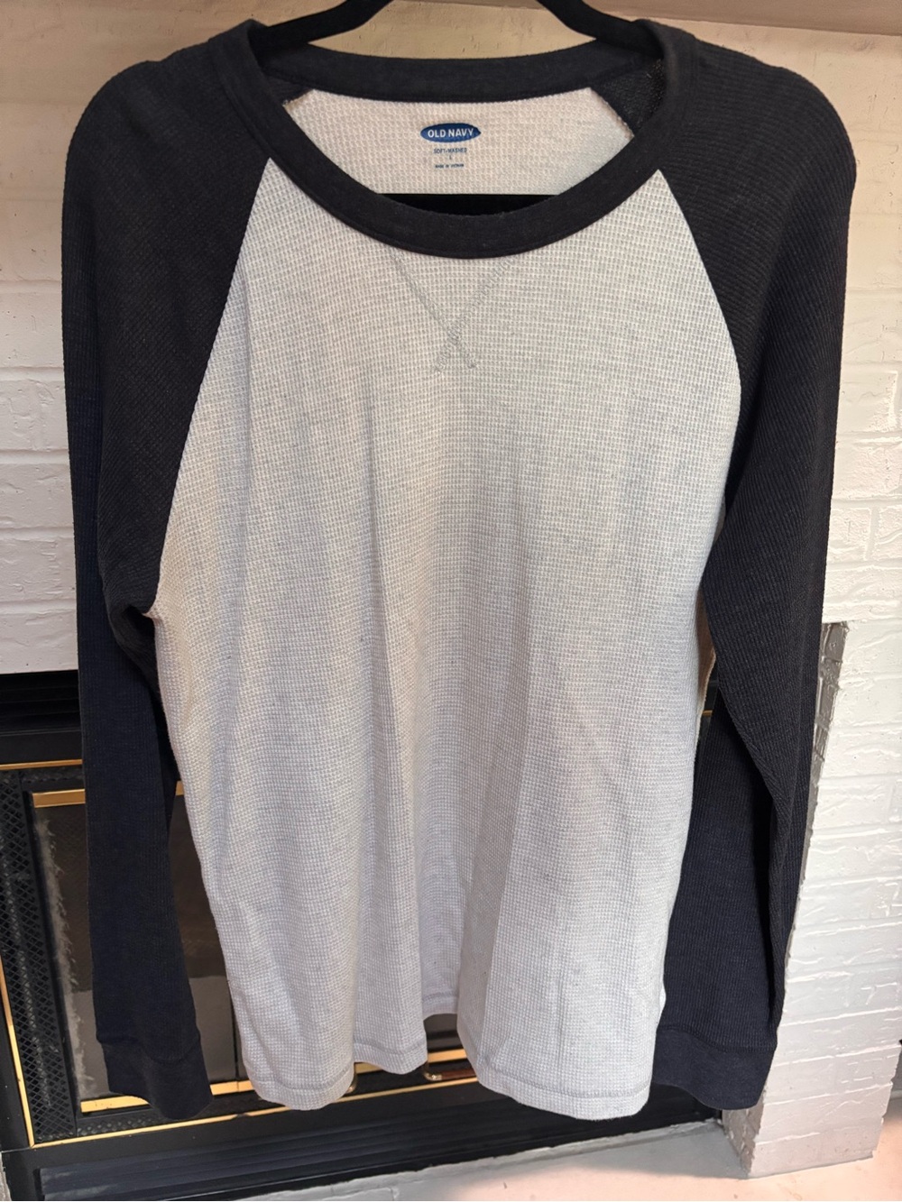 Old Navy Men's Black & White Raglan Waffle Crewneck Thermal